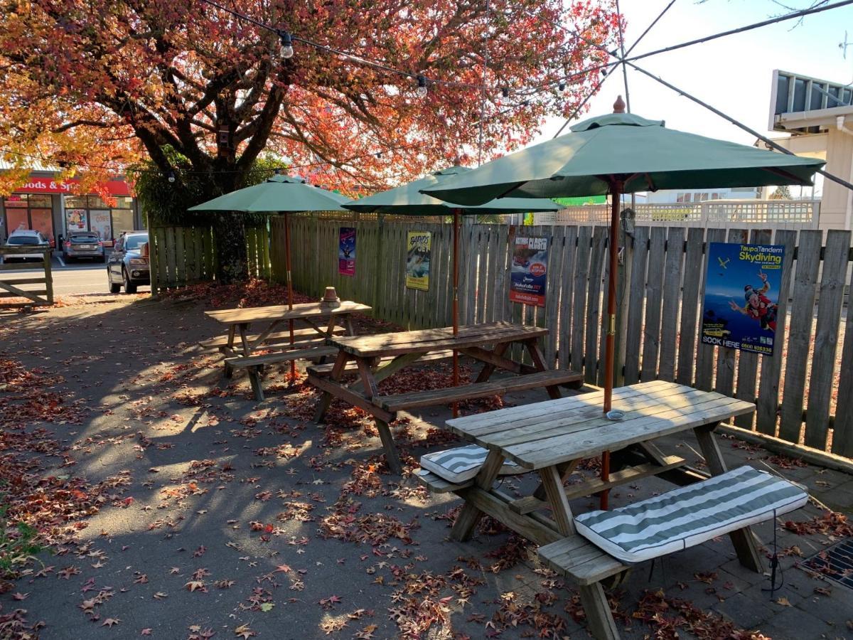 Rainbow Lodge Backpackers Taupo Exterior foto